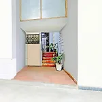 Hotel O White House
